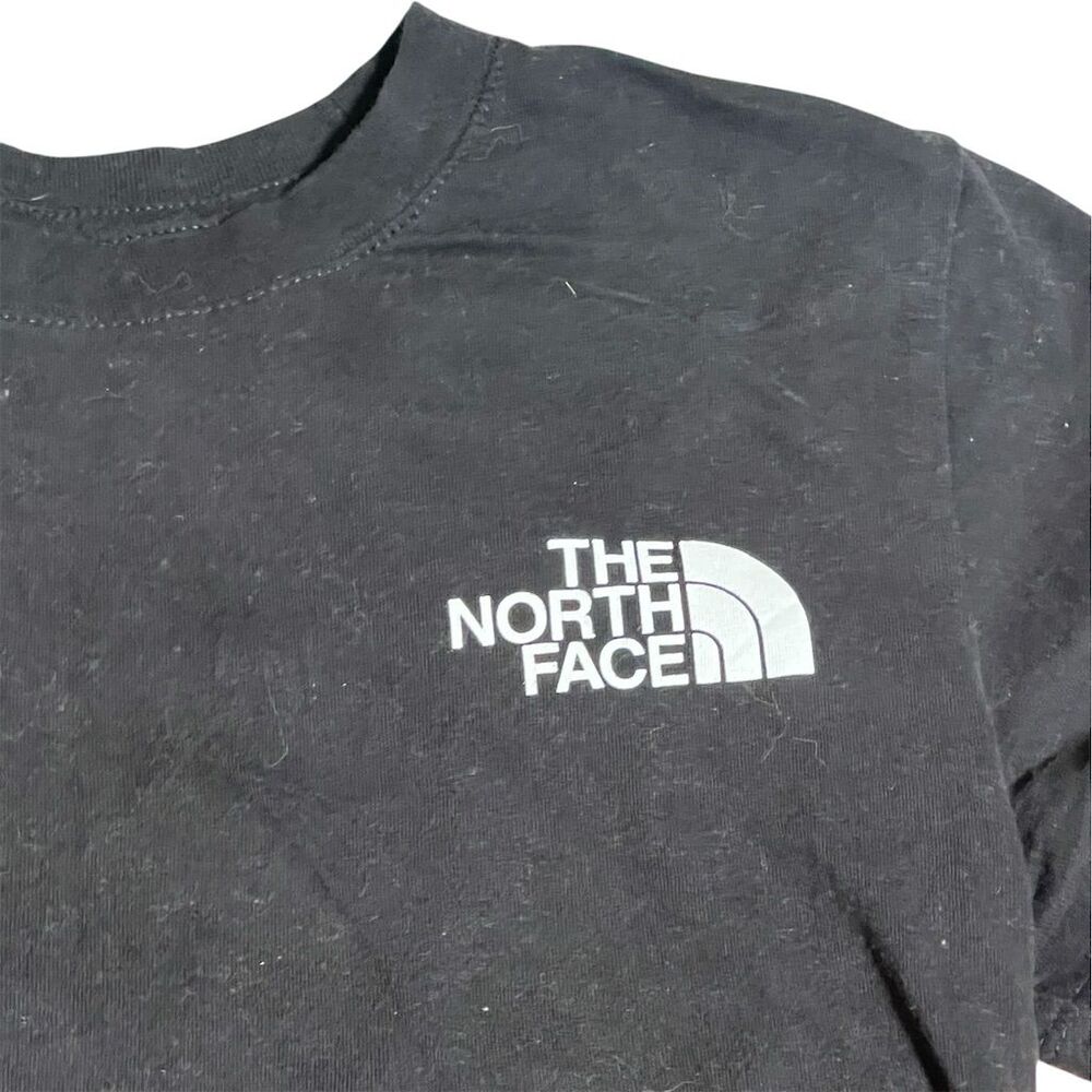 The North Face Women's Black Short Sleeve T-Shirt Size XS - Picture 3 of 7